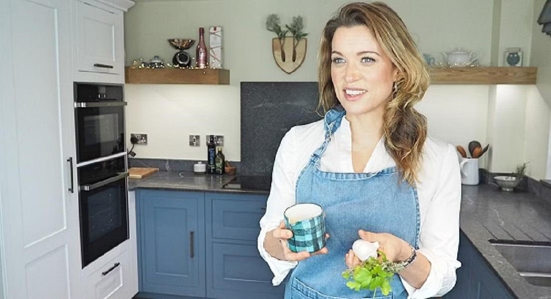 Gut Health Recipes / Amanda Hamilton’s Za’atar Roasted Salmon & More